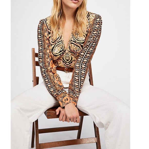 Free People Wild And Free Cropped Blouse Size Medium EUC - Picture 3 of 9